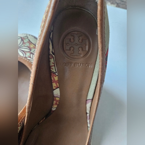 Tory Burch Basket Wedges Excellent Condition - Picture 4 of 6